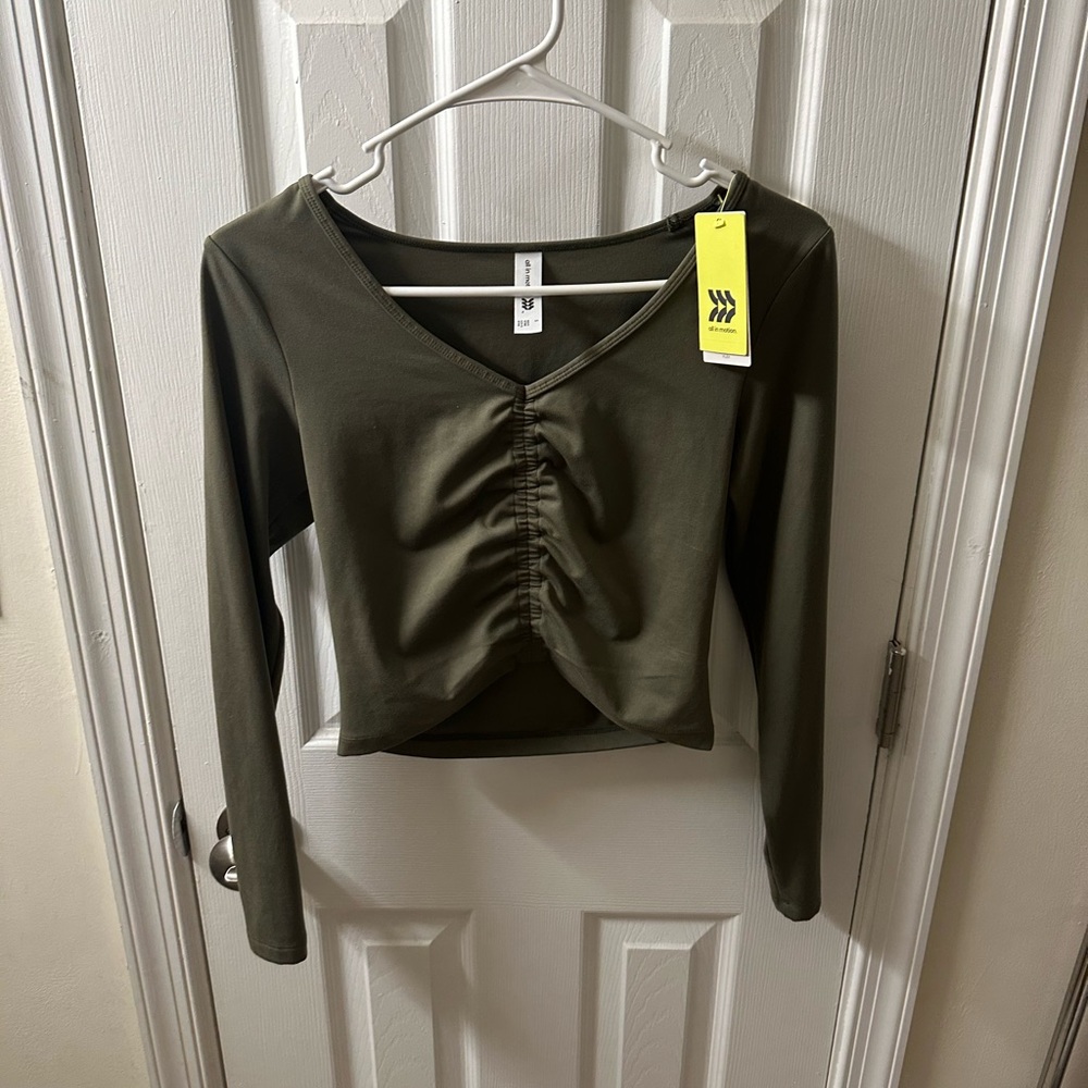 Ruched Cropped Athletic Top